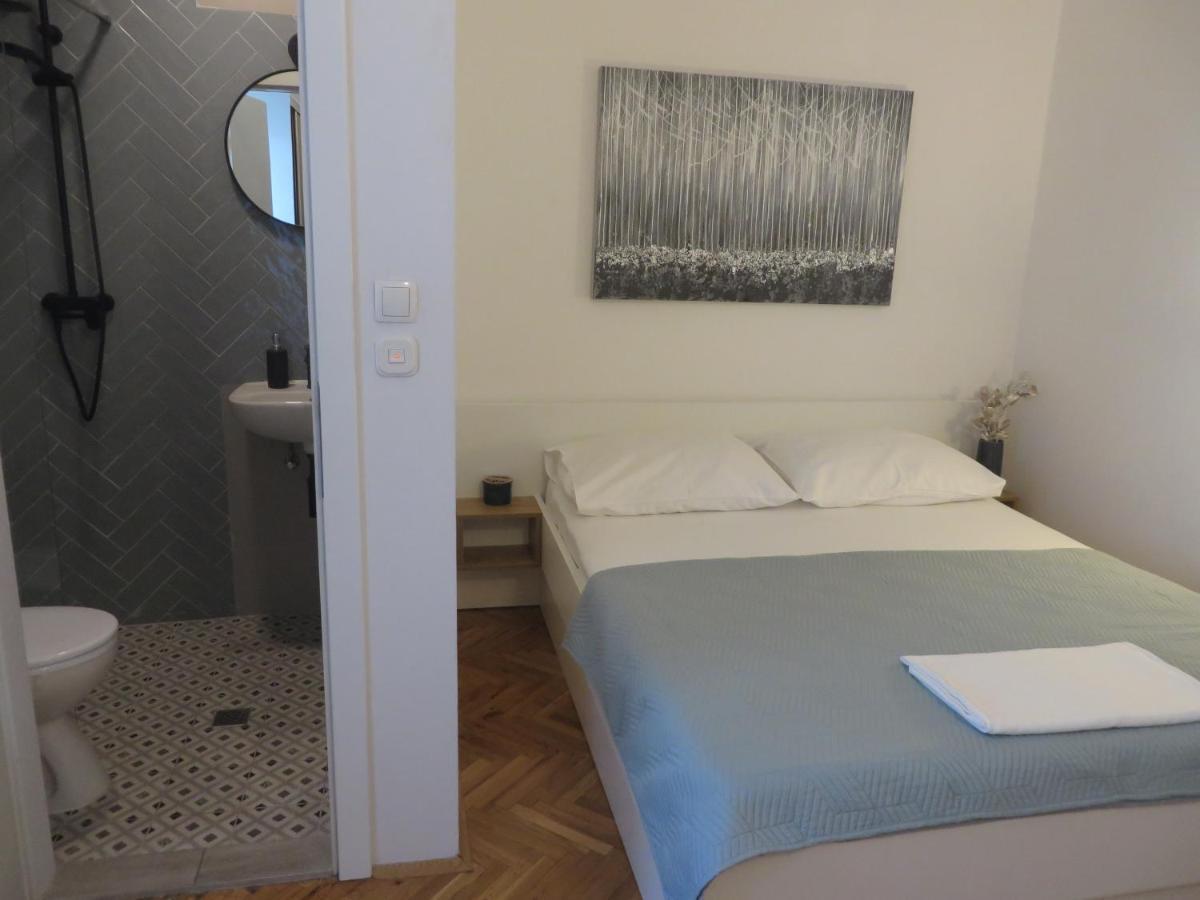 Apartments Tonka Pakoštane Buitenkant foto