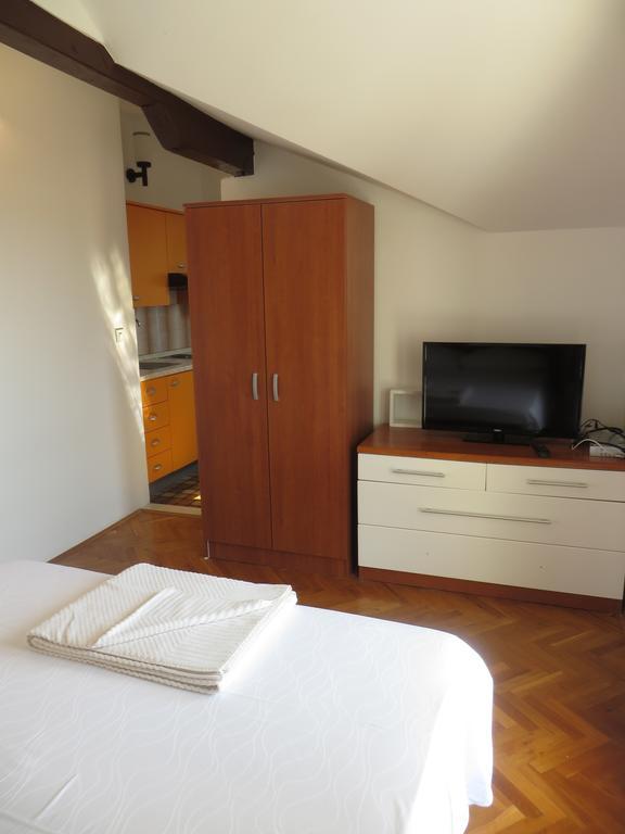 Apartments Tonka Pakoštane Kamer foto